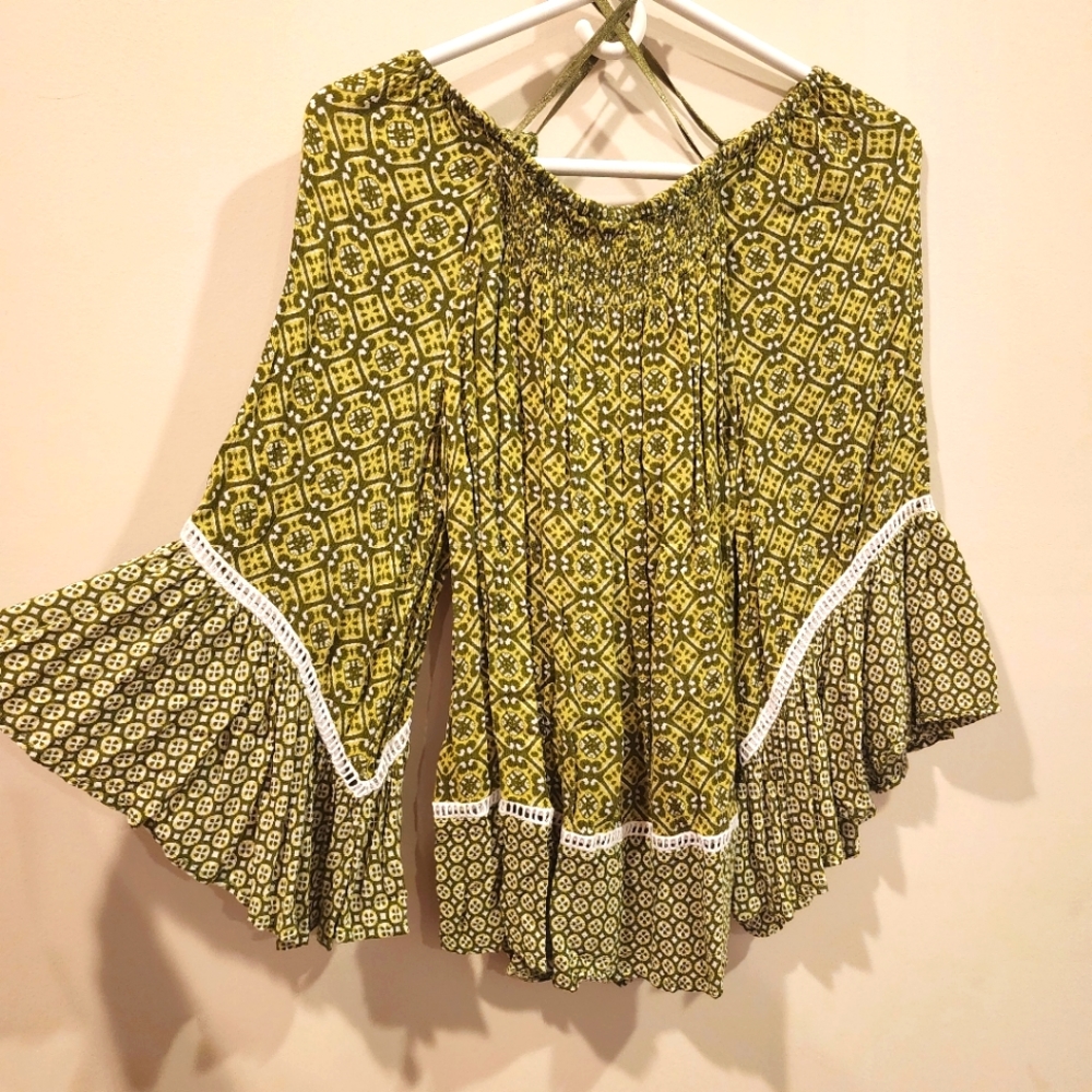 Chicos green print top size L